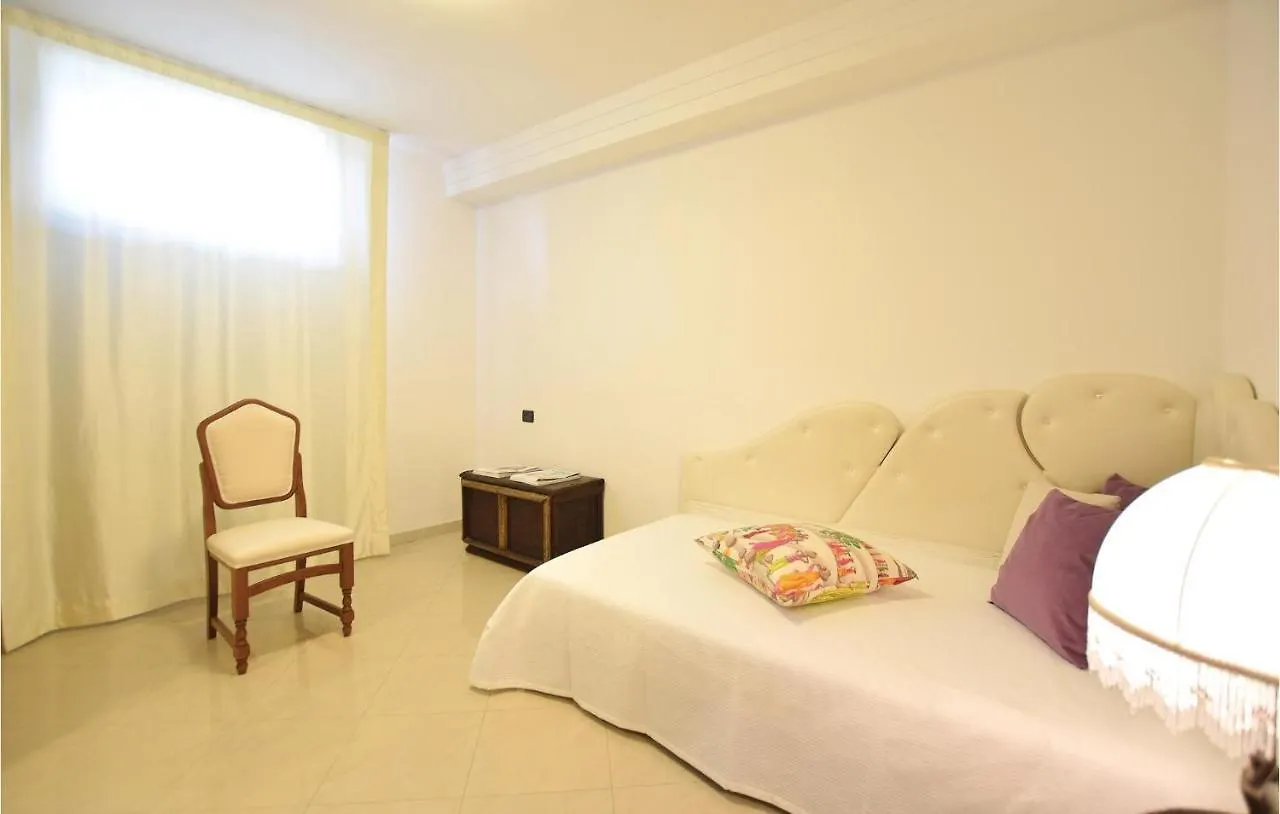 Holiday home Villetta Solanum Viareggio